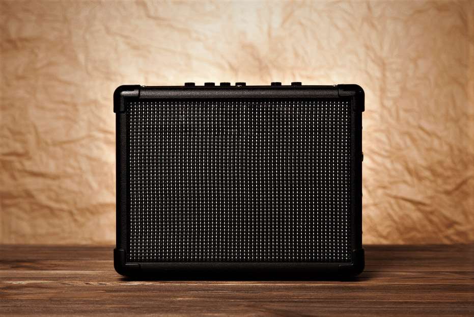 Photo shows readers a guitar amp