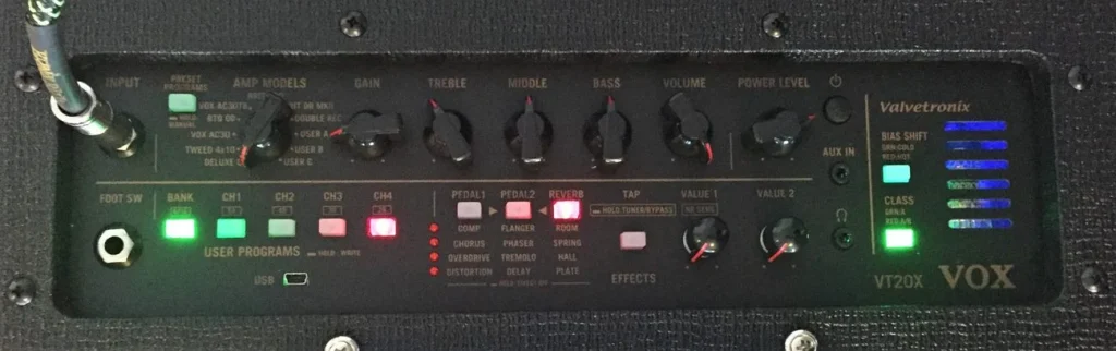 photo displays control panel of vox vt20x