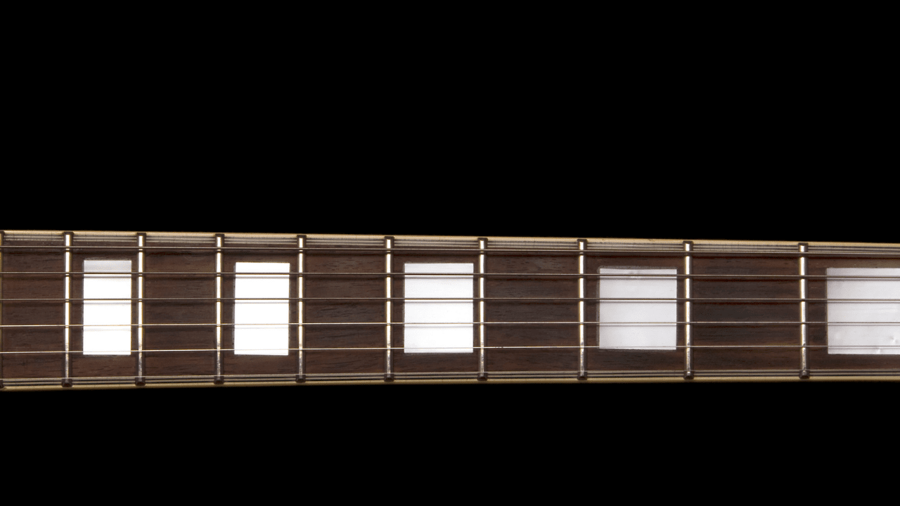 displays a U Shaped Neck neck