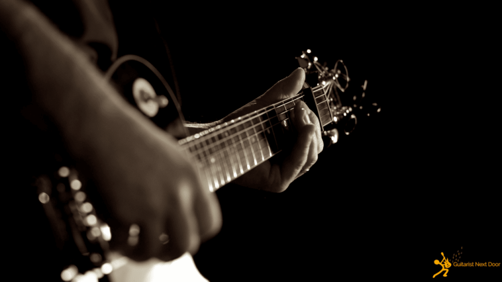 displays a great electric Guitar for Rhythm Playing