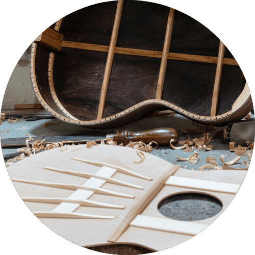 displays bracing of an acoustic guitar