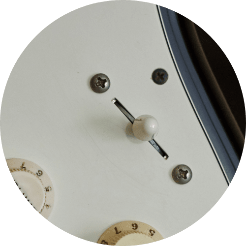 Displays pickup switch of an Electric guitar