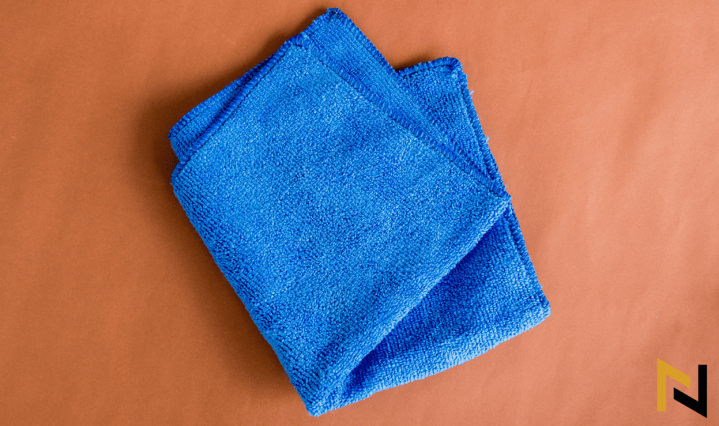 displays a Microfiber cloth