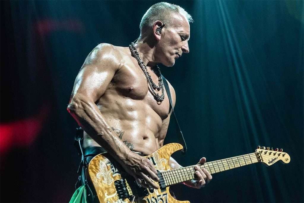 Phil Collen of Def Leppard Playing Jackson Guitars Live