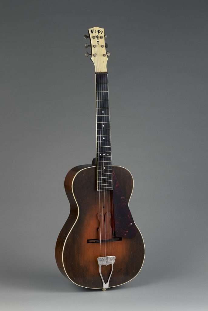 Vivi-Tone Acoustic Electric Guitar made in 1933