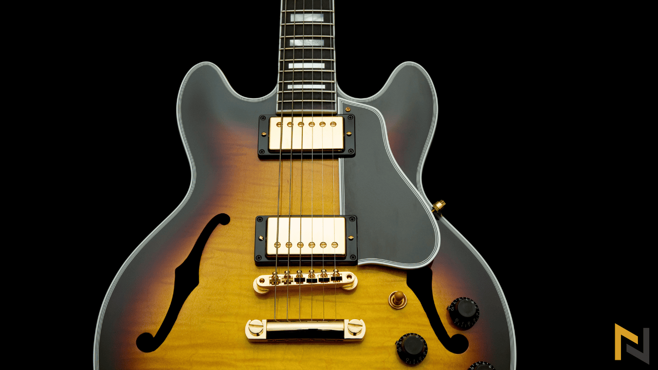 image showing gibson ES hollowbody guitar for post comparing Gibson ES-335 vs ES-339